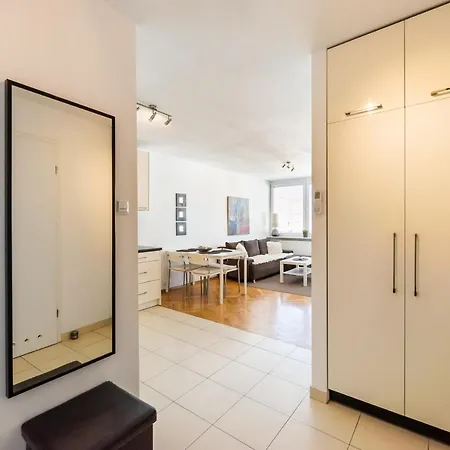 Zelazna Sky Nest 바르샤바