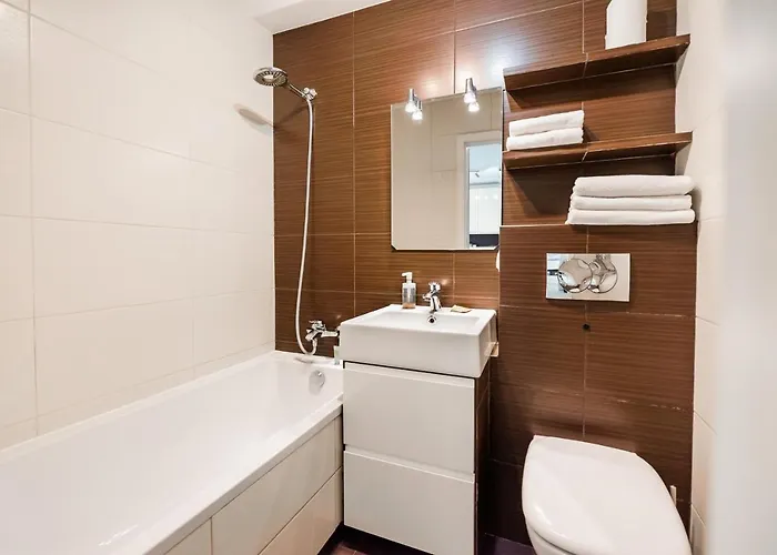 Zelazna Sky Nest Warszawa